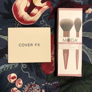 Face Palette and 2 set brushes